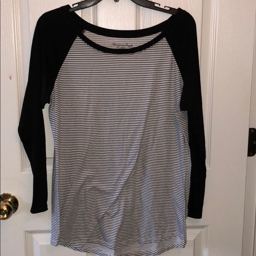 XL American Eagle Baseball Tee. GUC
